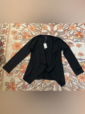 Devon & Jones Women's Black Draped Open-Front Top